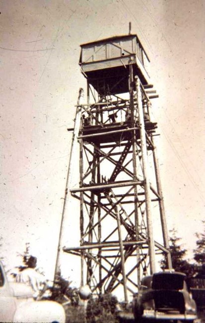 Yellow Butte Lookout 1932 - 1948