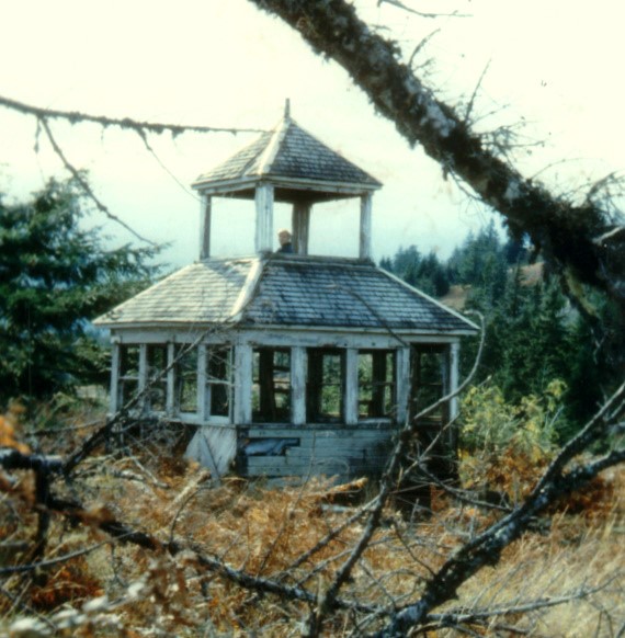 Prairie Peak Lookout (in relocated location) 1982