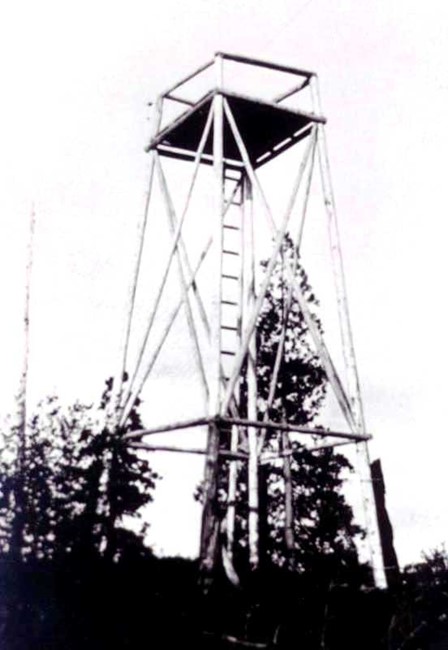 Lander Mountain Lookout 1919 - 1935