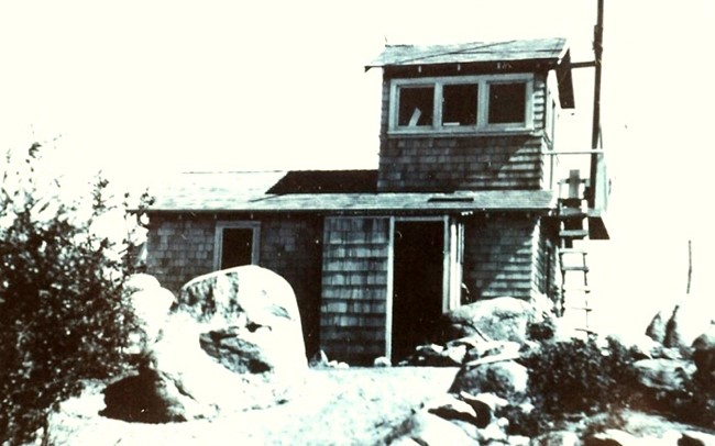 Mount Carmel Lookout - AWS Site - 1943
