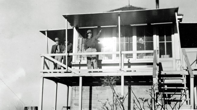 Mowich Butte Lookout 1944