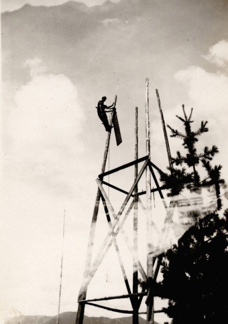 Martin Lookout under construction 1932