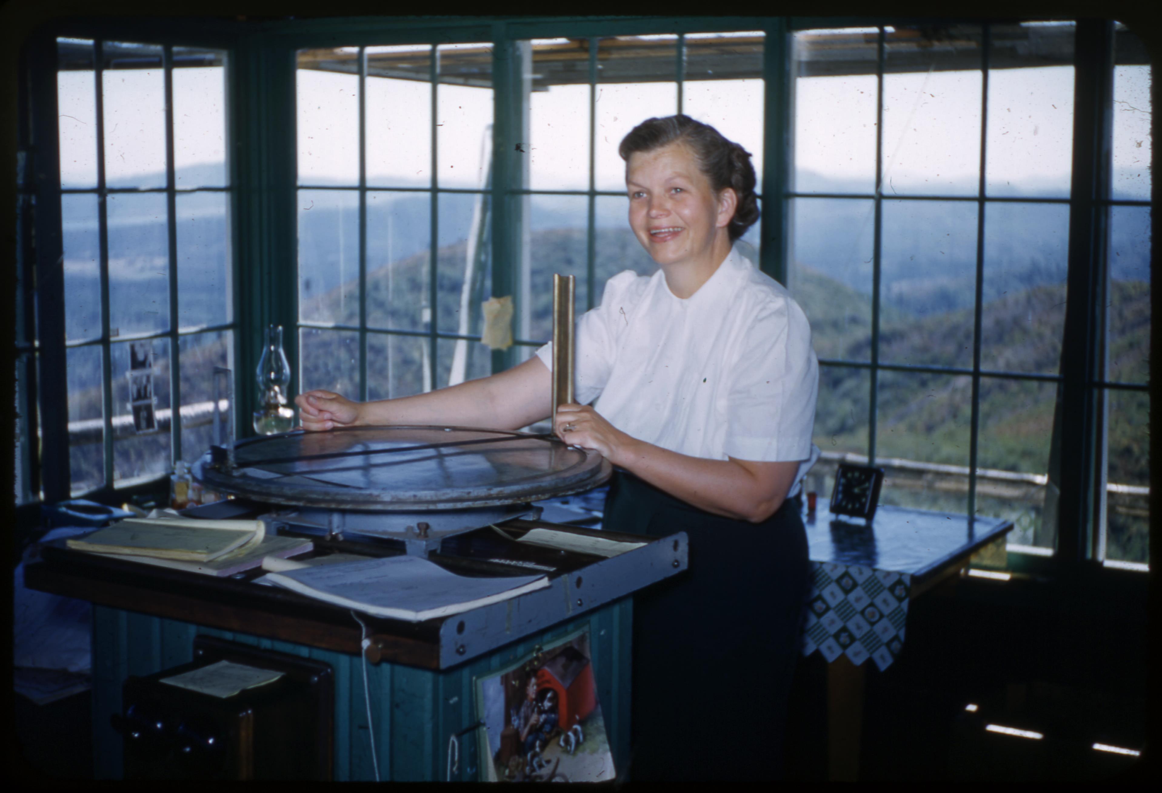 Saddle Mountain Lookout 1952