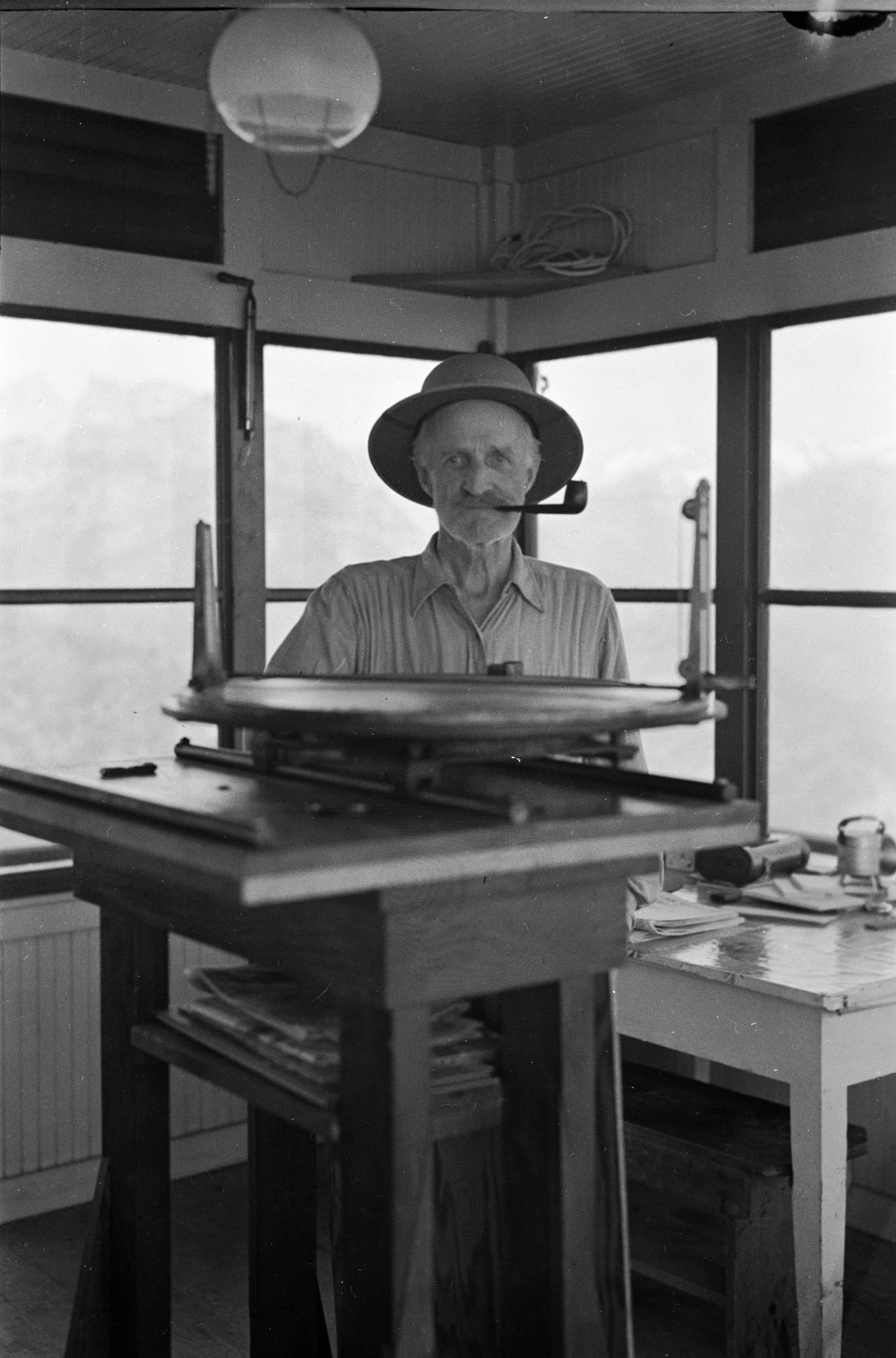 Bob Roberts with the Fire-Finder